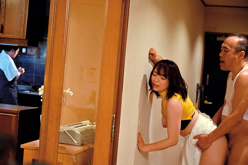 Xin lỗi chồng, cái thai trong bụng em là của bố