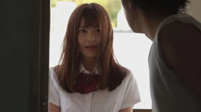 Gã gần nhà kinh tóm và cô nữ sinh đáng thương